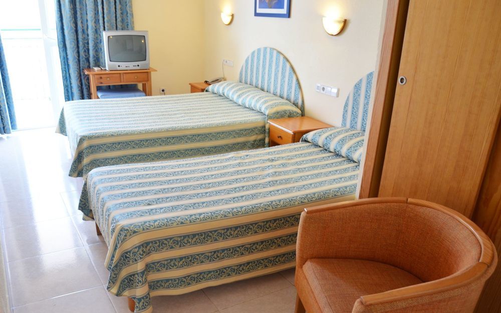 Hotel Vibra Maritimo Ibiza-stad Buitenkant foto