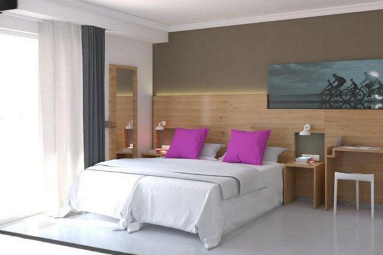 Hotel Vibra Maritimo Ibiza-stad Buitenkant foto